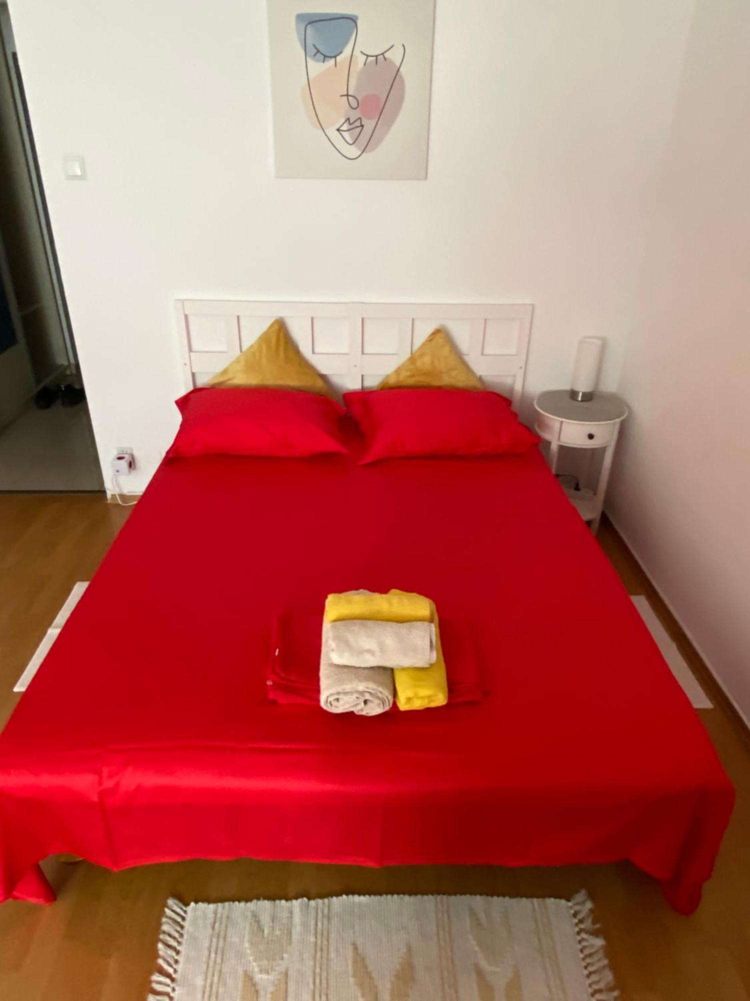 Apartament M3 Gorjului Бухарест Екстер'єр фото